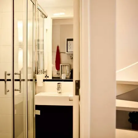 Bica Little House Apartment Lisbon